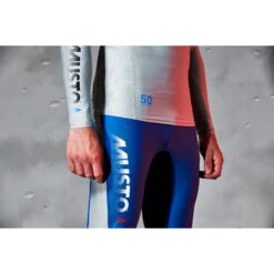 Musto Sunblock Dynamic Long Sleeve Rash Guard - Light Grey 15 Musto Sunblock Dynamic Long Sleeve Rash Guard - Light Grey -Aqua Wear Shop 2020 Musto Sunblock Dynamic Rash Guard 81217 931 STUDIO SUNBLOCK DYNAMIC 003 JOE MULLAN